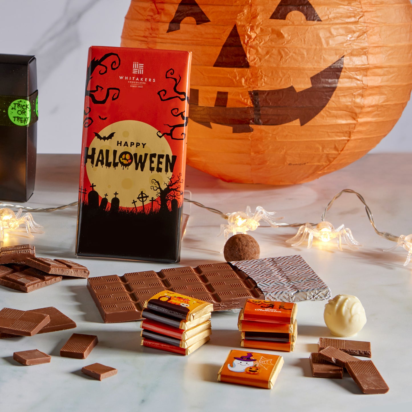 Halloween-themed Milk Chocolate Neapolitans, perfect for trick-or-treaters and party-goers alike.   Each of the 150 creamy milk chocolate pieces comes individually wrapped in Luxury foil and adorned with eerie full-colour paper wrappers, capturing the spirit of Halloween