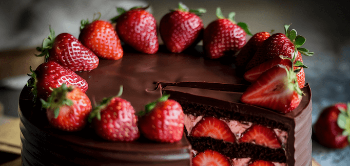 Chocolate Strawberry Cake Recipe with Buttercream & Ganache