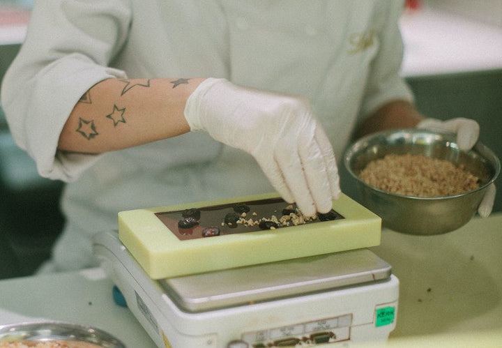 How to Use a Chocolate Mould?