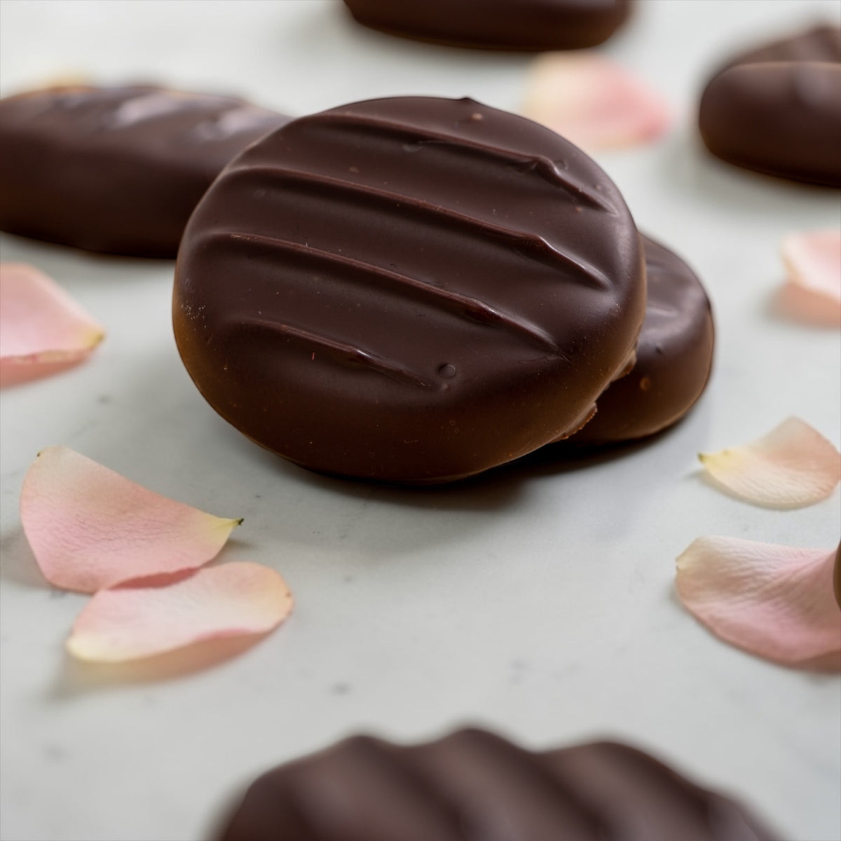 Dark Chocolate Rose Fondant Creams (150g)