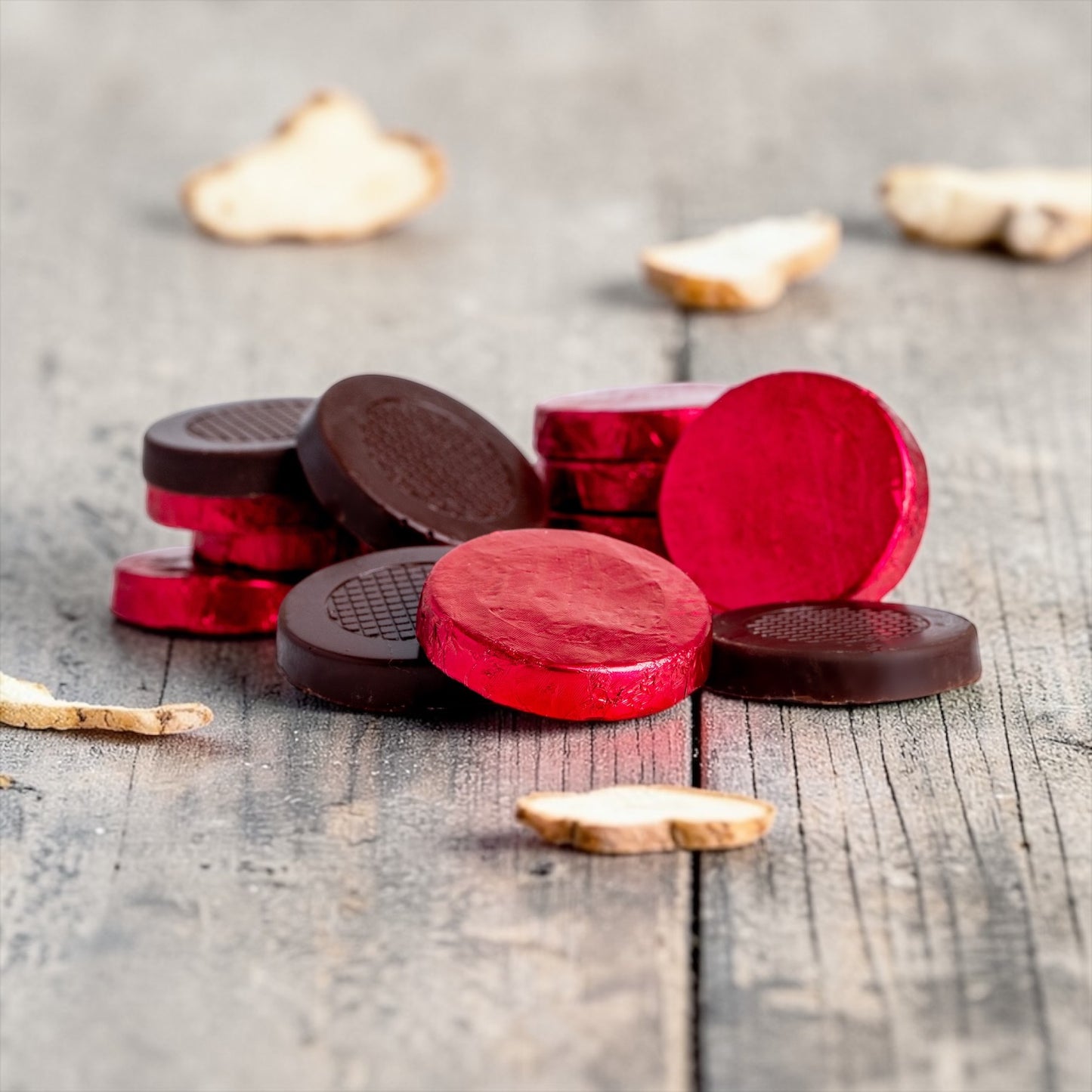 Dark Chocolate Foiled Ginger Crisps (1kg)